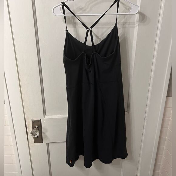 Lucy Athletic Dress - Picture 4 of 6